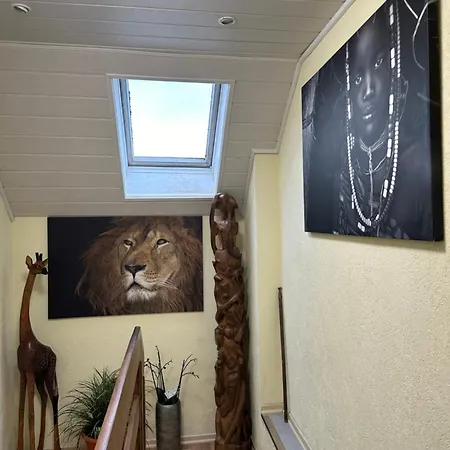 Ferien & Monteur 1 - Little Afrika Extensive 5 Appartement