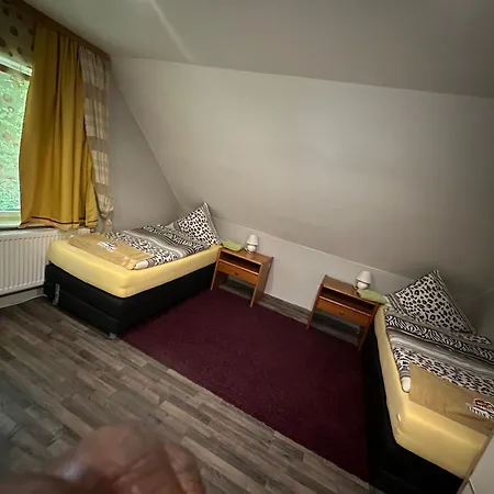 Appartement Ferien & Monteur 1 - Little Afrika Extensive 5 Minden (North Rhine-Westphalia)