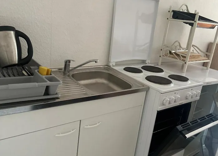 Ferien & Monteur 1 - Little Afrika Extensive 5 Appartement *